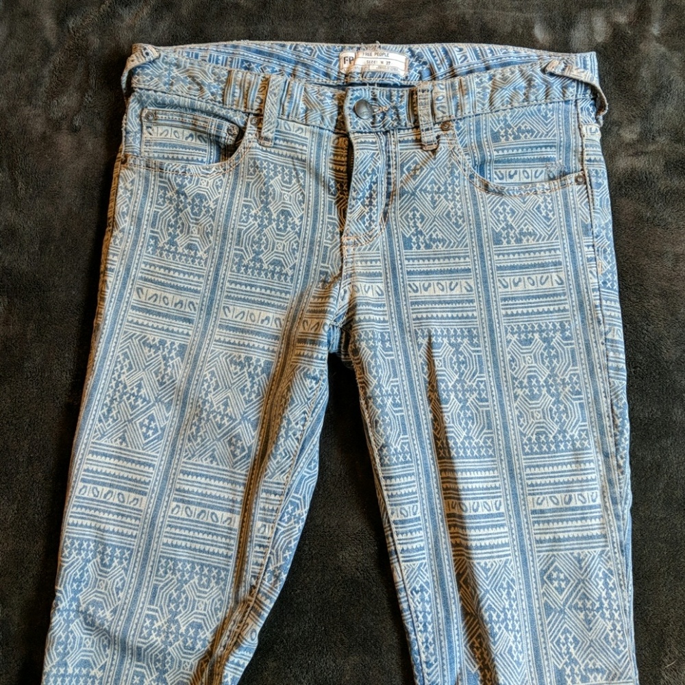 Free People Tribal Batik Ankle Length Jeans CUTE!
